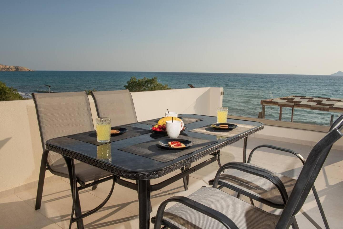 Stella & Eleni Suite With Shared Pool & Open View 卡拉马基 外观 照片