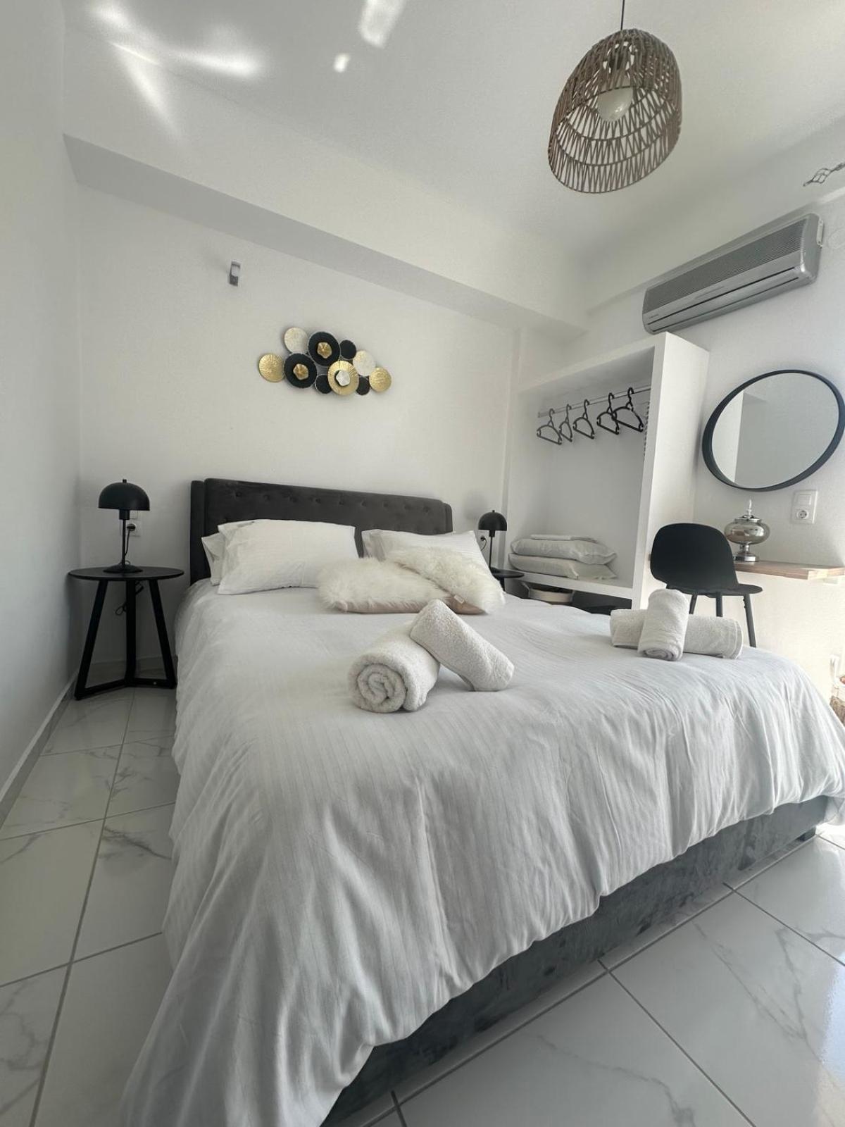 Stella & Eleni Suite With Shared Pool & Open View 卡拉马基 外观 照片