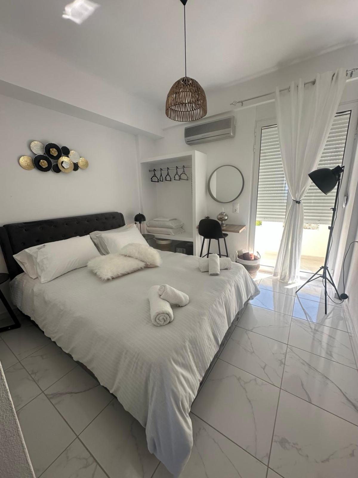 Stella & Eleni Suite With Shared Pool & Open View 卡拉马基 外观 照片