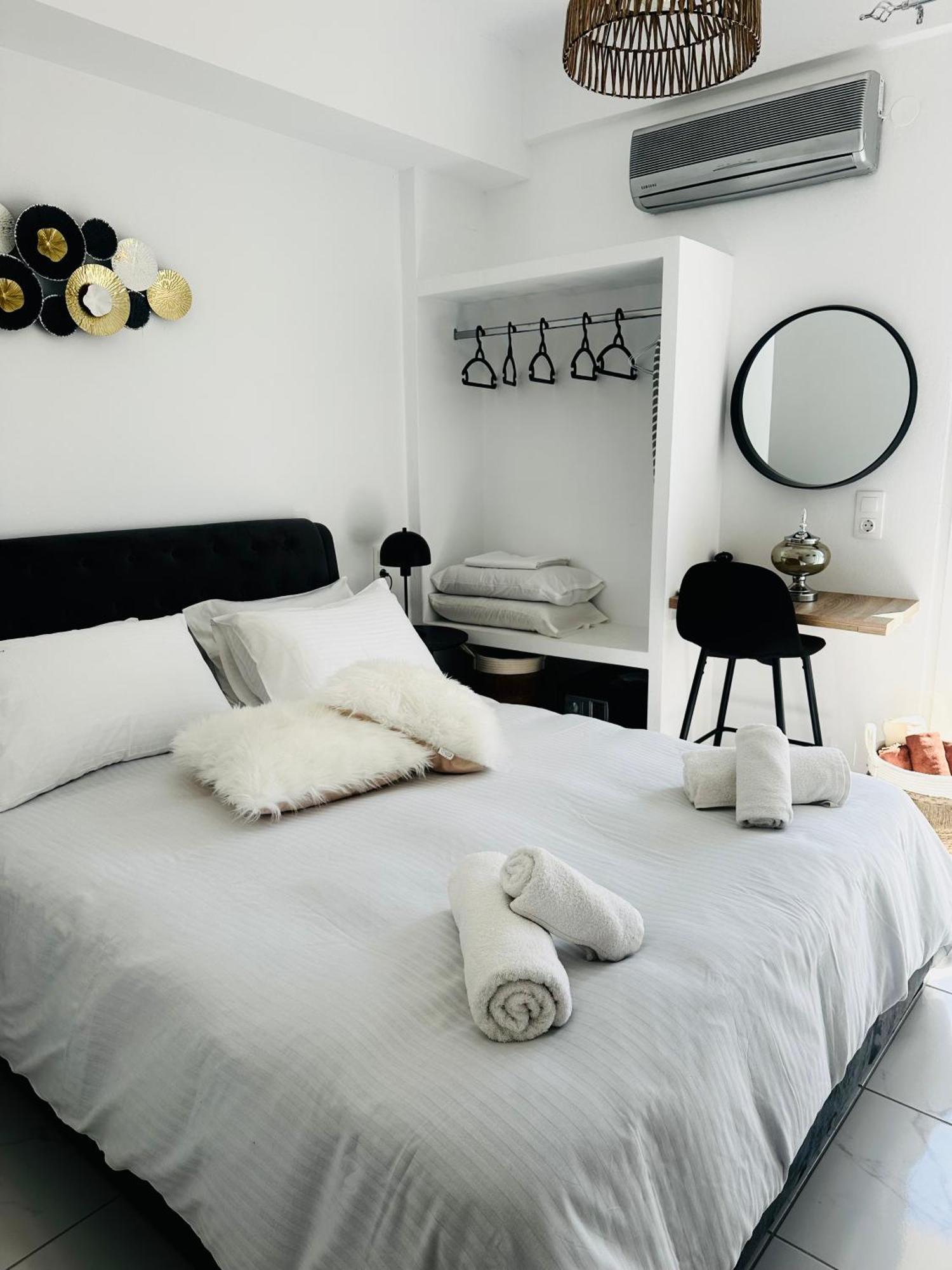 Stella & Eleni Suite With Shared Pool & Open View 卡拉马基 外观 照片
