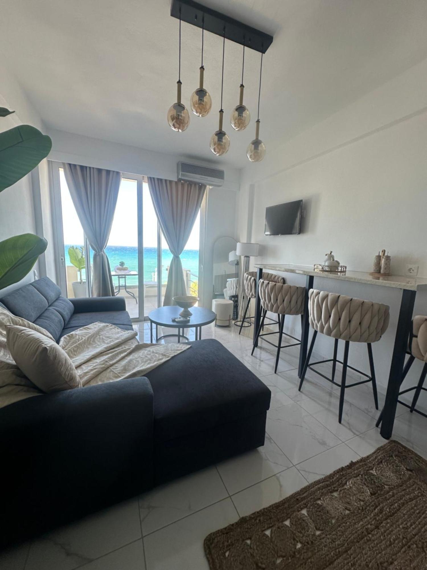 Stella & Eleni Suite With Shared Pool & Open View 卡拉马基 外观 照片